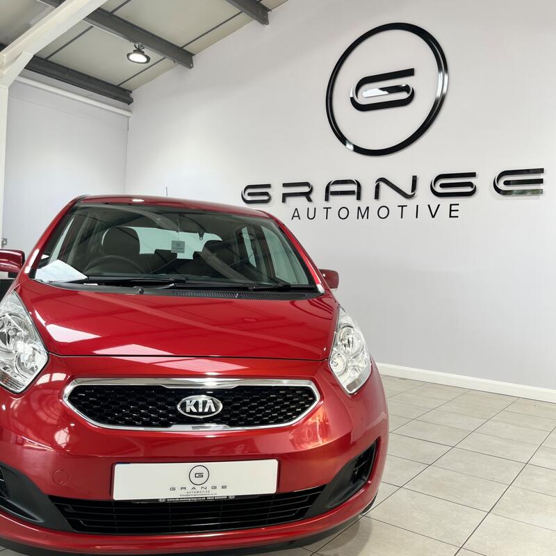 KIA VENGA 1.4 CRDi 2